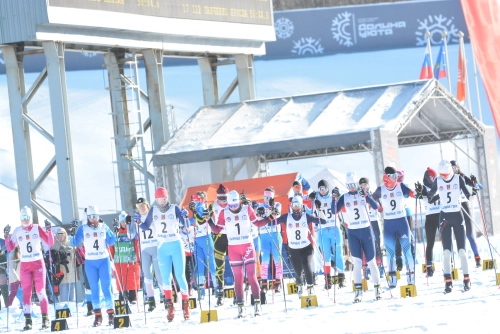 В Долине Уюта прошли соревнования по лыжным гонкам