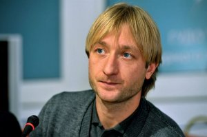 Фигурист Плющенко предложил урезать зарплату футболистам, чтобы они заиграли лучше